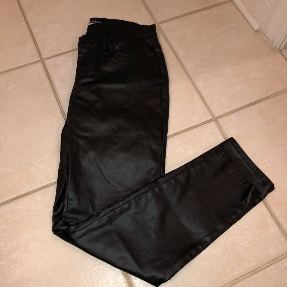 VENUS FAUX LEATHER PANTS